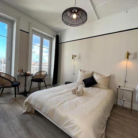 Suite Athos Lyon Exteriör bild